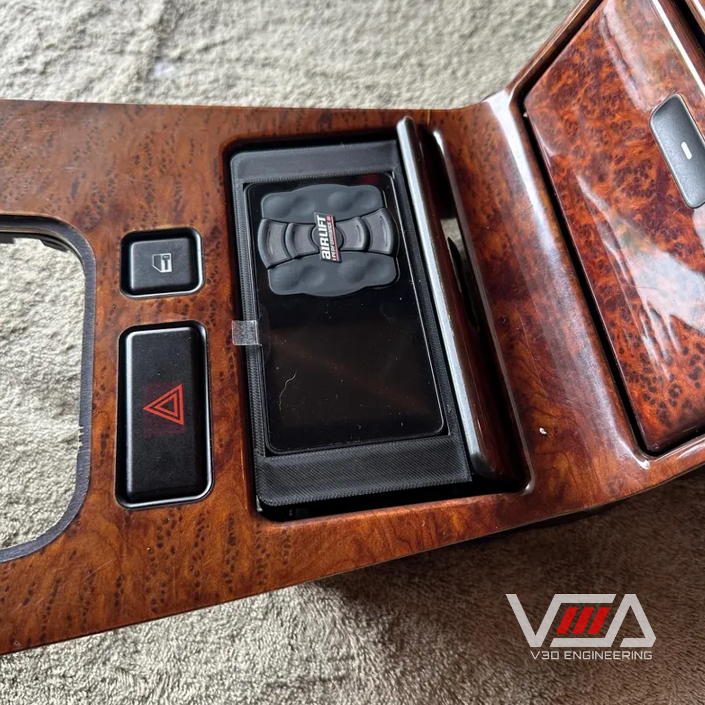 BMW E38 Air ride controller Holder (Ash Tray Mount)