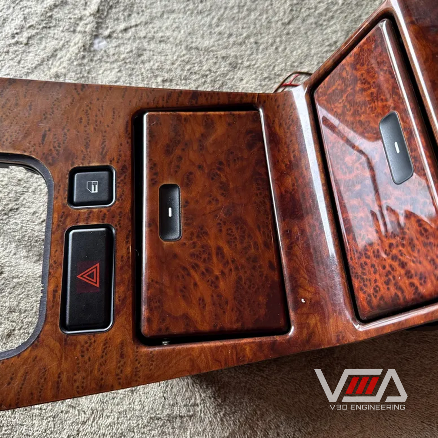 BMW E38 Air ride controller Holder (Ash Tray Mount)