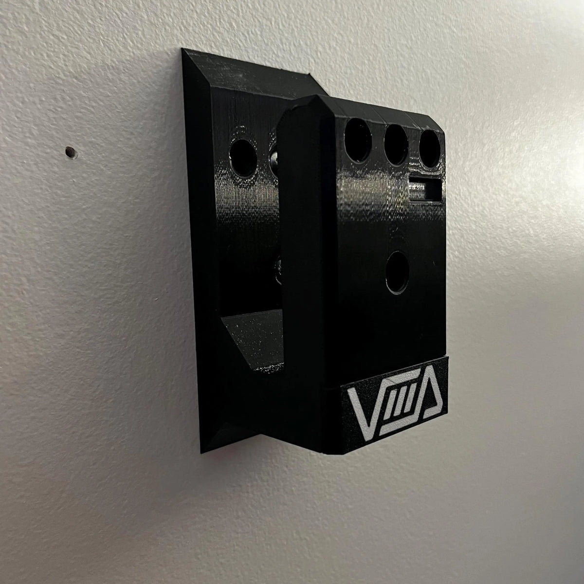 AR Display Wall Mount