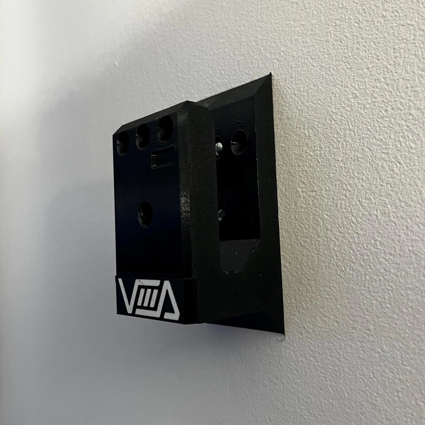 AR Display Wall Mount